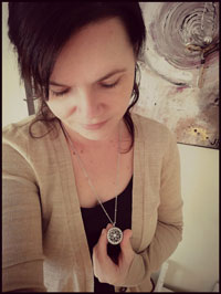 Julia Ramsauer, Aromaberaterin bei feeling in Salzburg